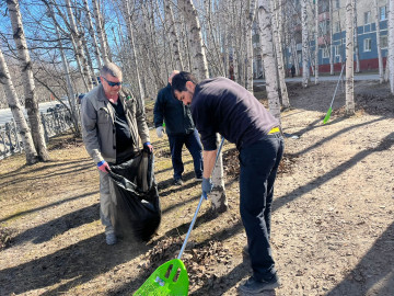 Субботник в любимом городе  продолжается