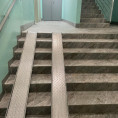 Приступили к ремонту вестибюлей подъездов